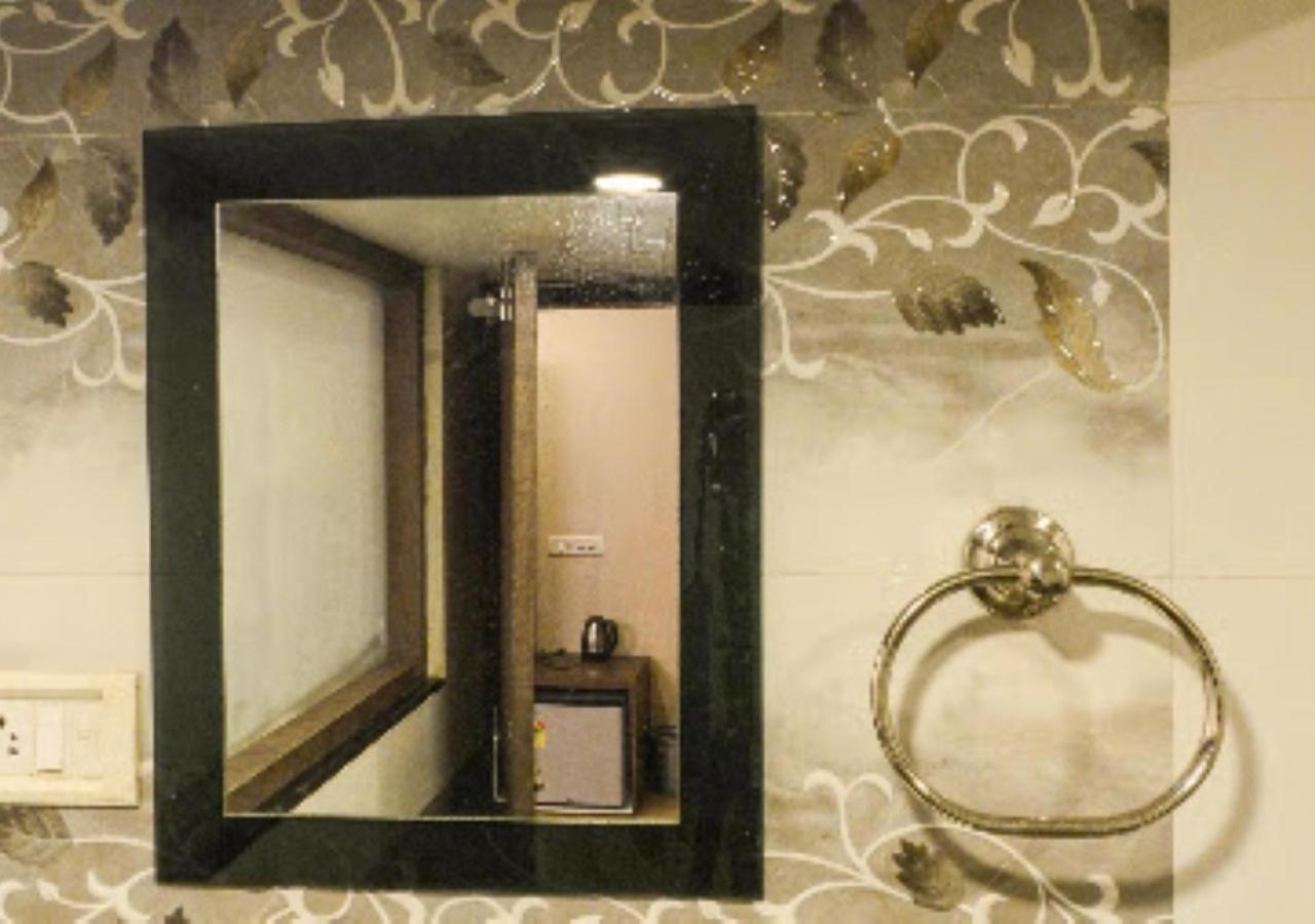 Hotel Venus Inn Bhubaneshwar Bhubaneswar Bagian luar foto